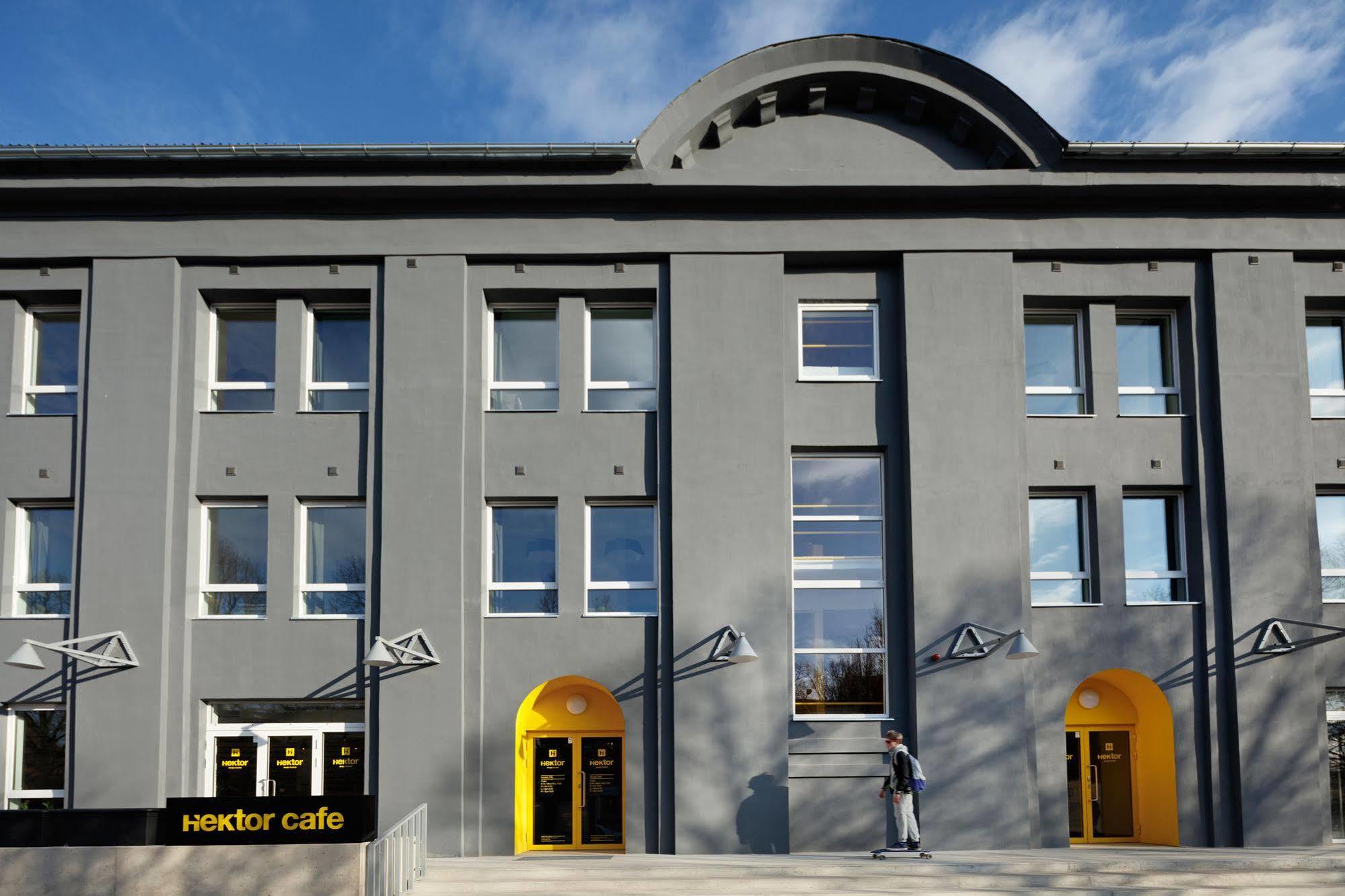 Hektor Design Hostel Tartu Eksteriør billede
